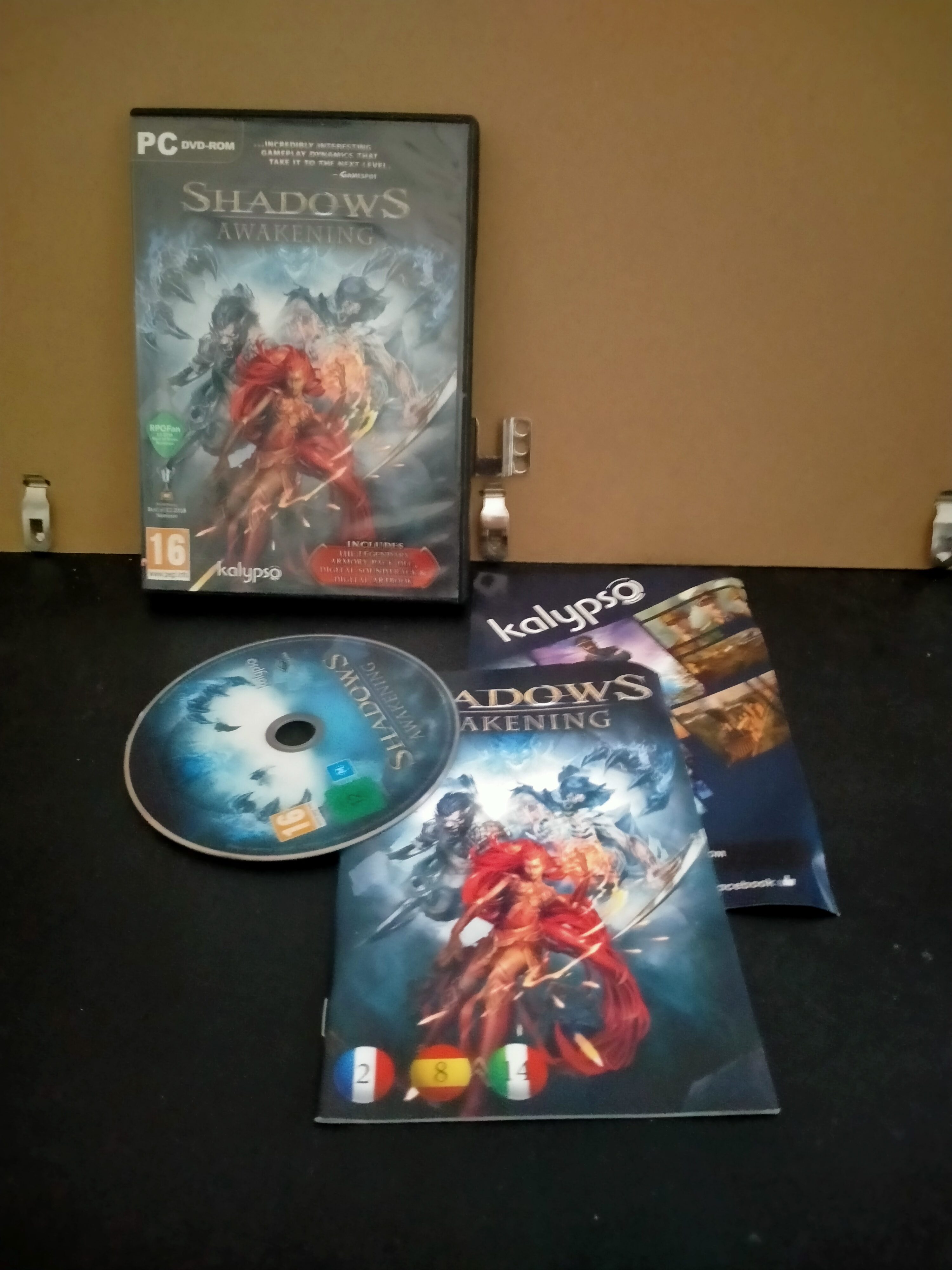 Edición física de Shadows: Awakening