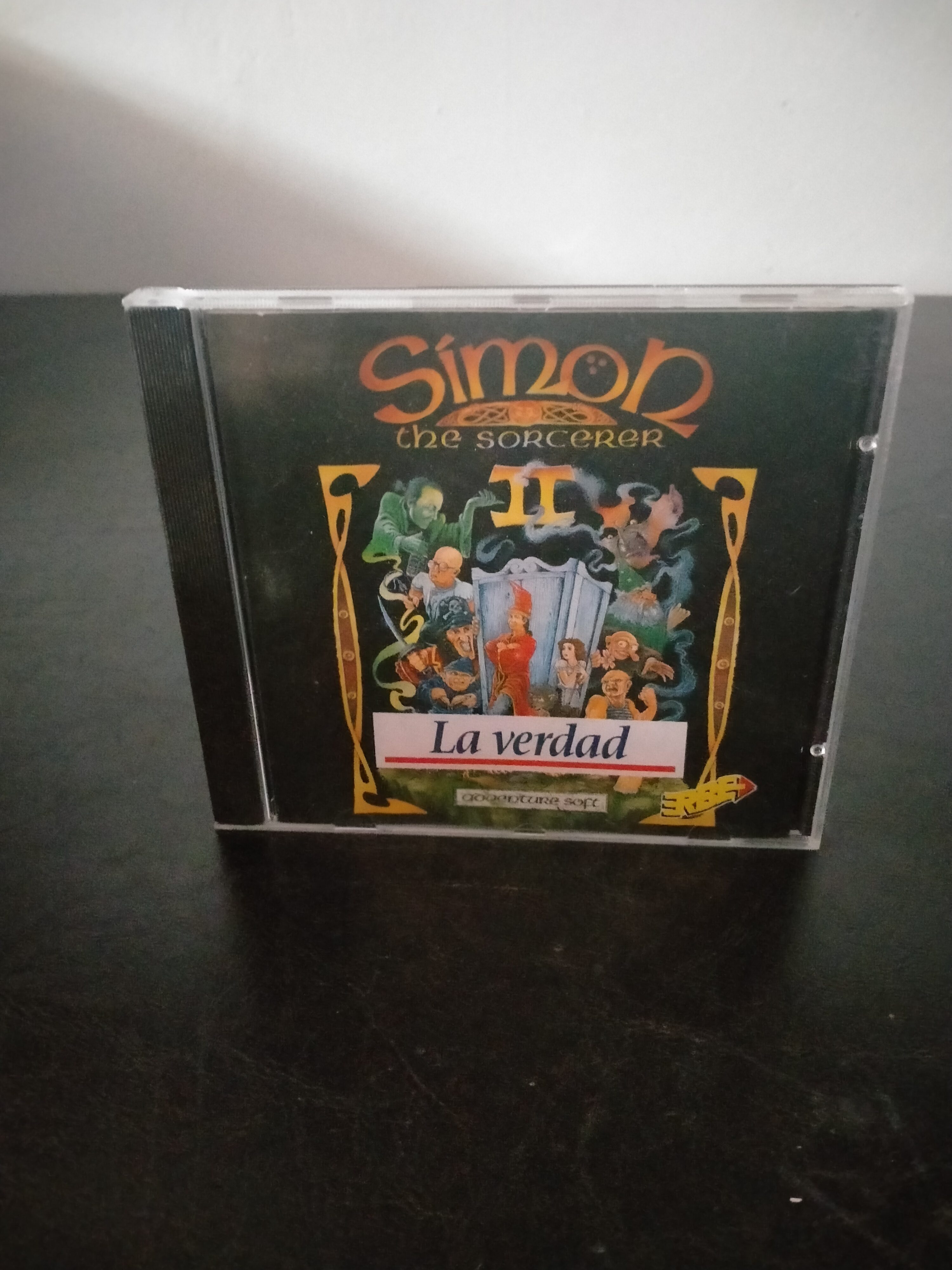 Portada de Simon the Sorcerer II: El León, el Mago y el Armario, formato Jewel Case, para MS-DOS