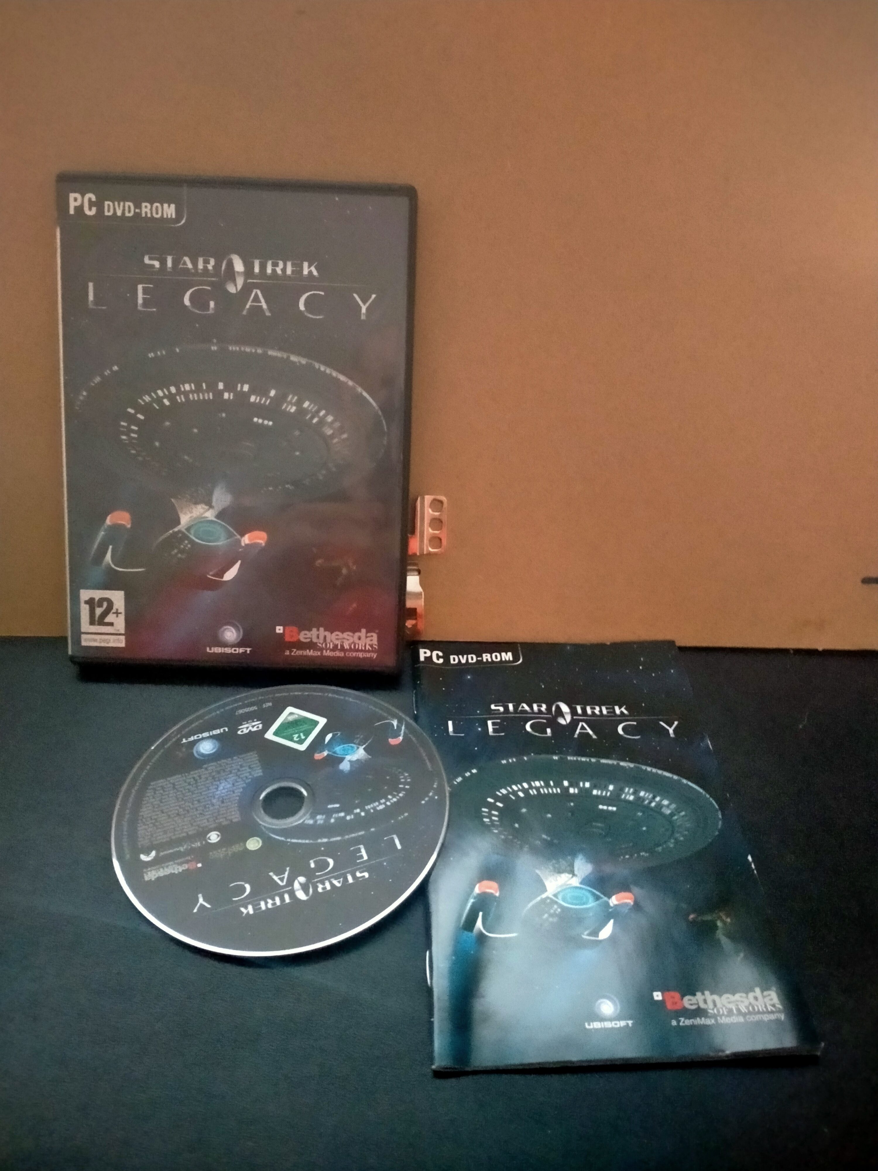 Edición física de Star Trek: Legacy