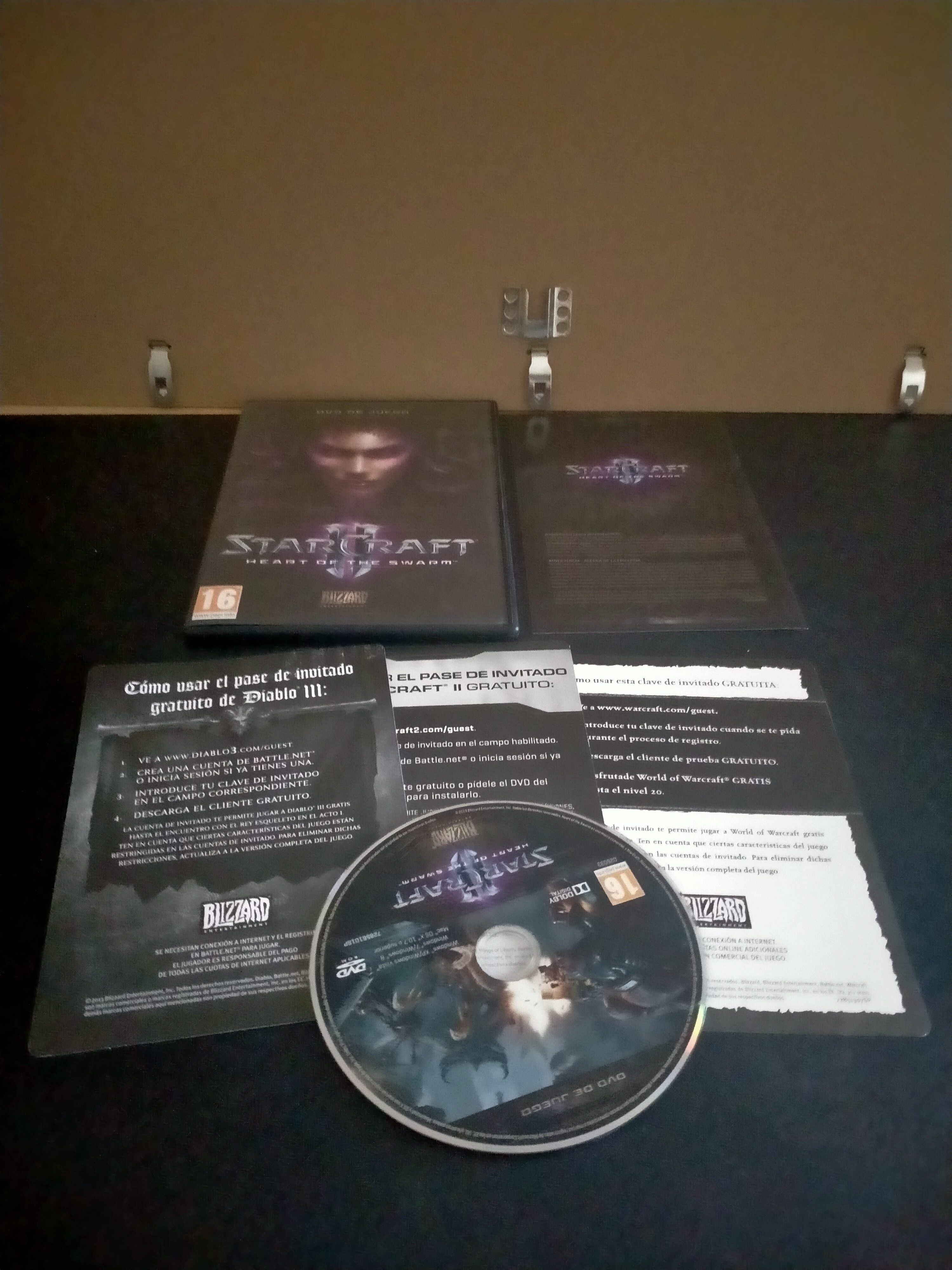 Edición física de StarCraft II: Heart of the Swarm