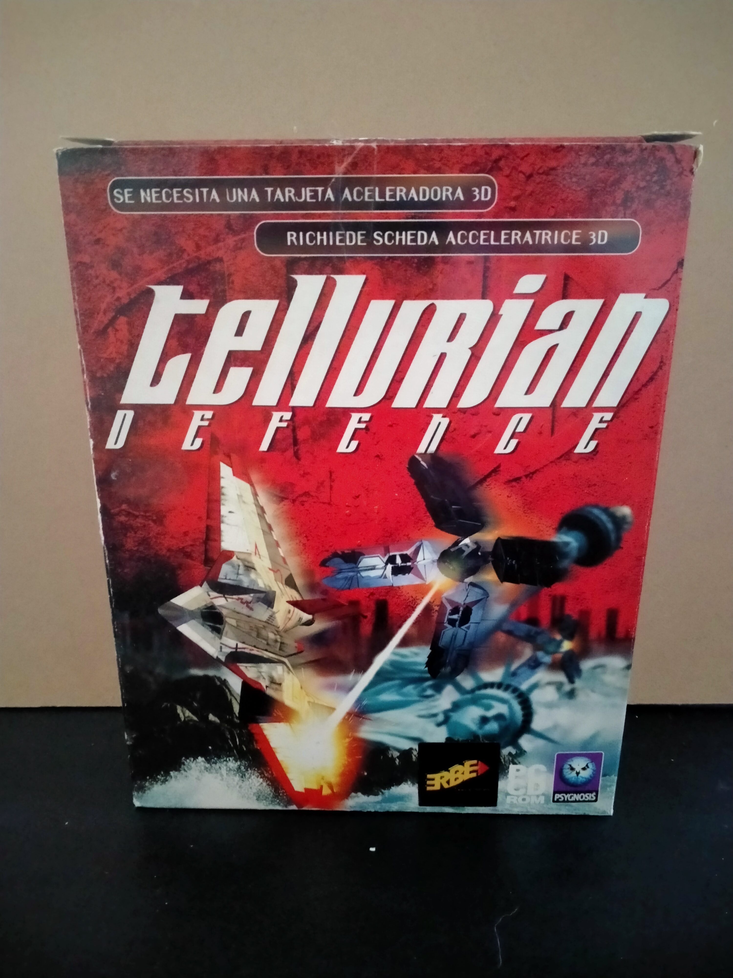 Edición física de Tellurian Defence