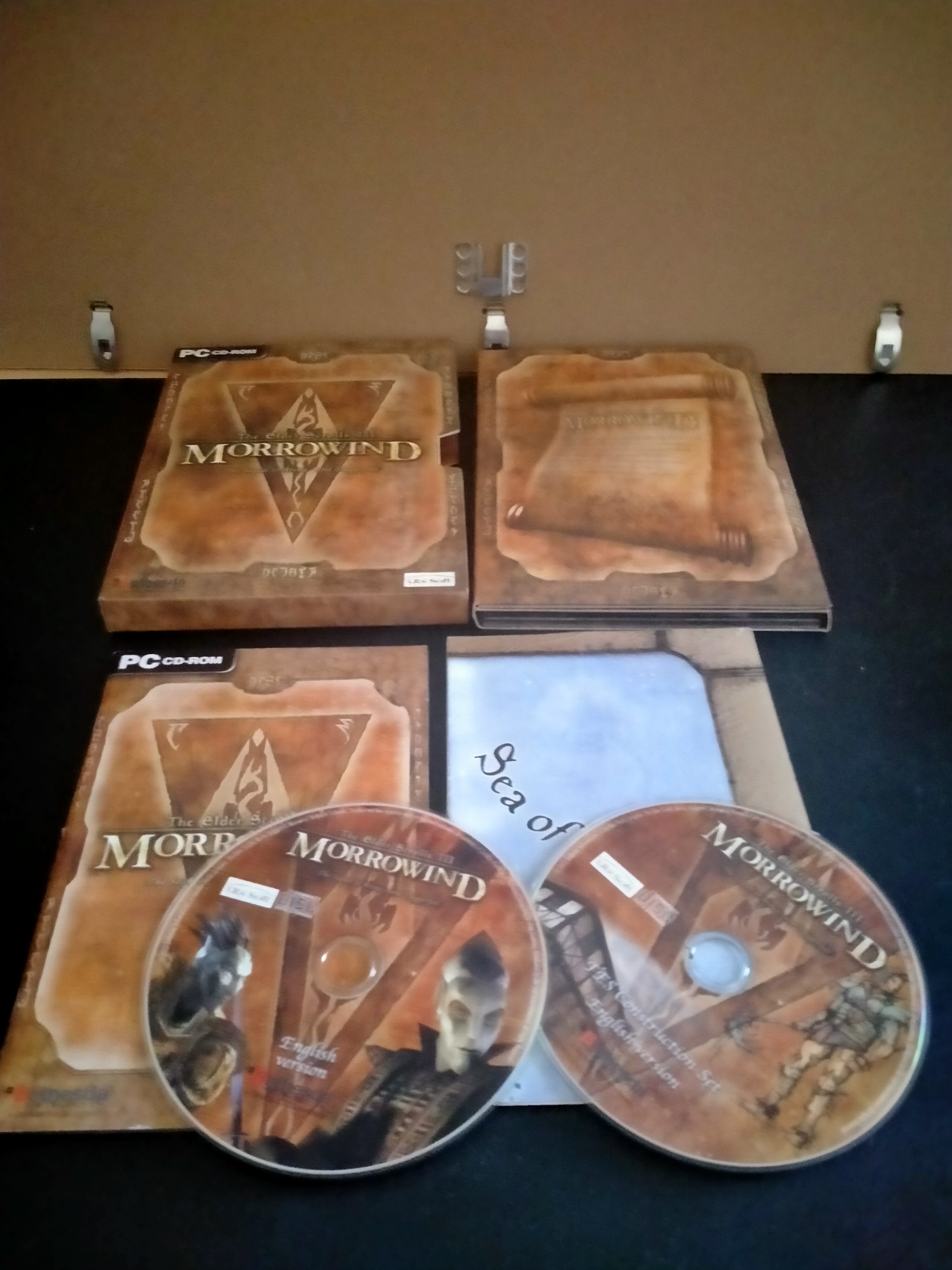 Edición física de The Elder Scrolls III: Morrowind