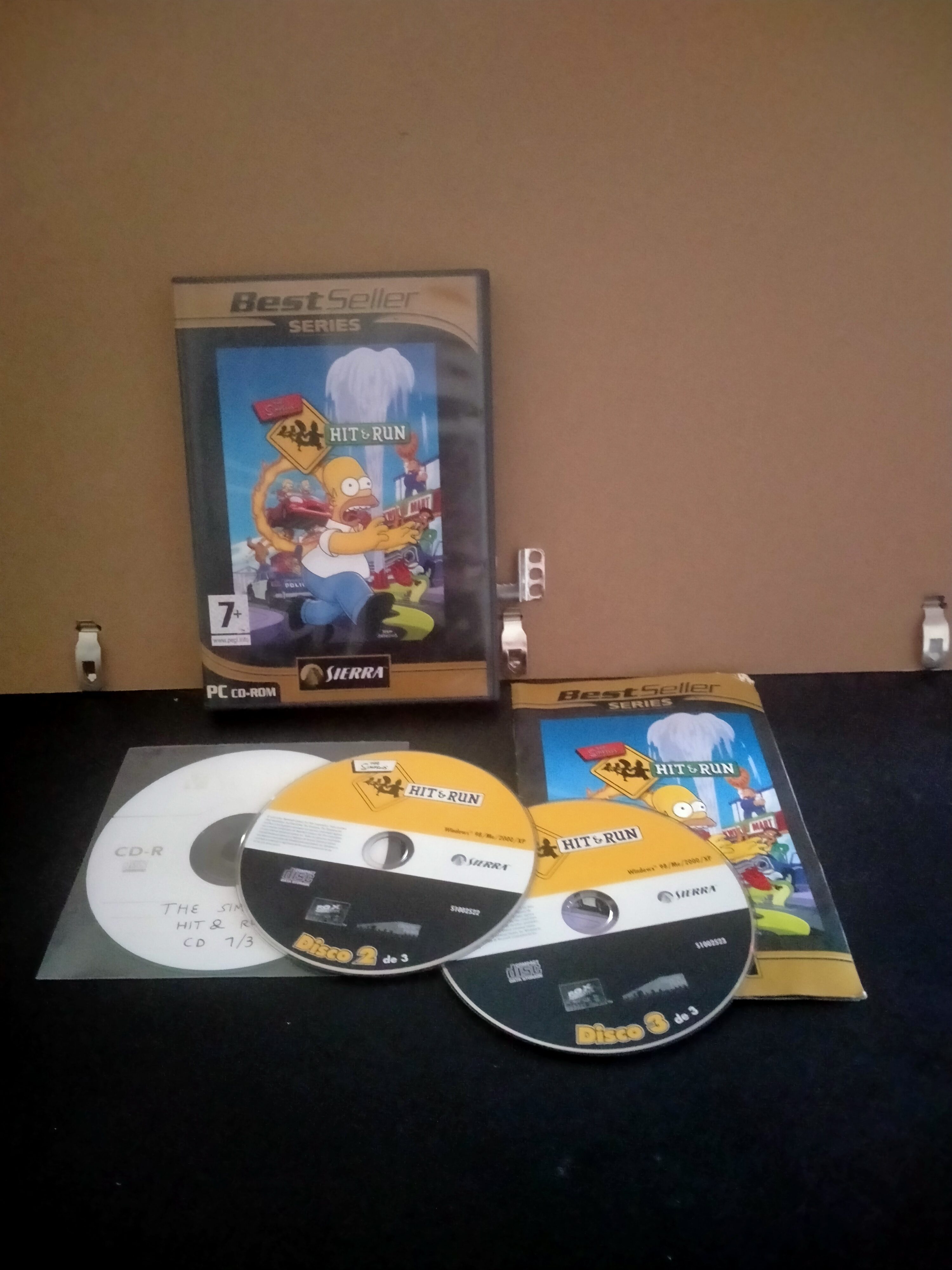 Edición física de The Simpsons. Hit & run