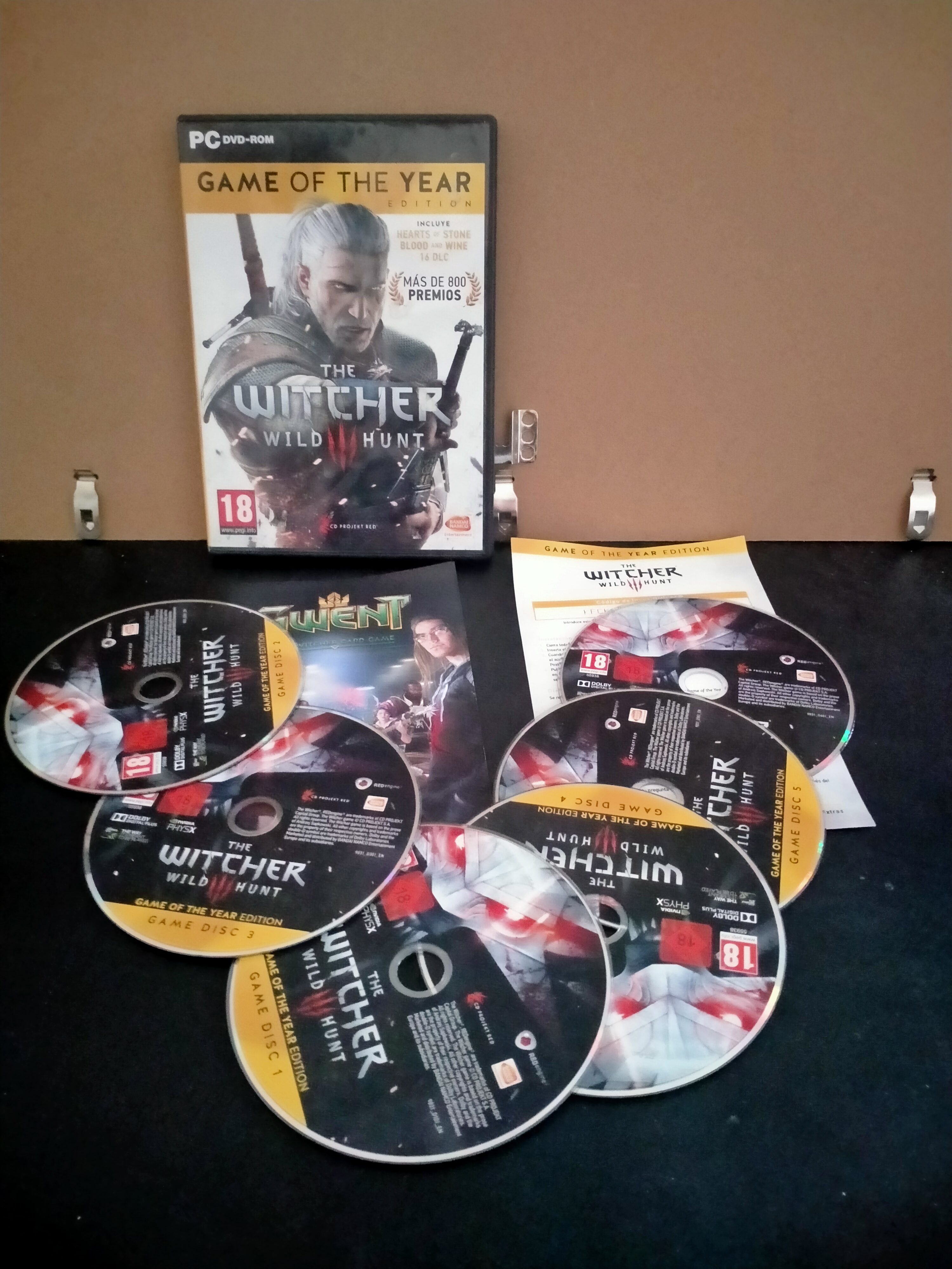 Edición física de The Witcher III: Wild Hunt
