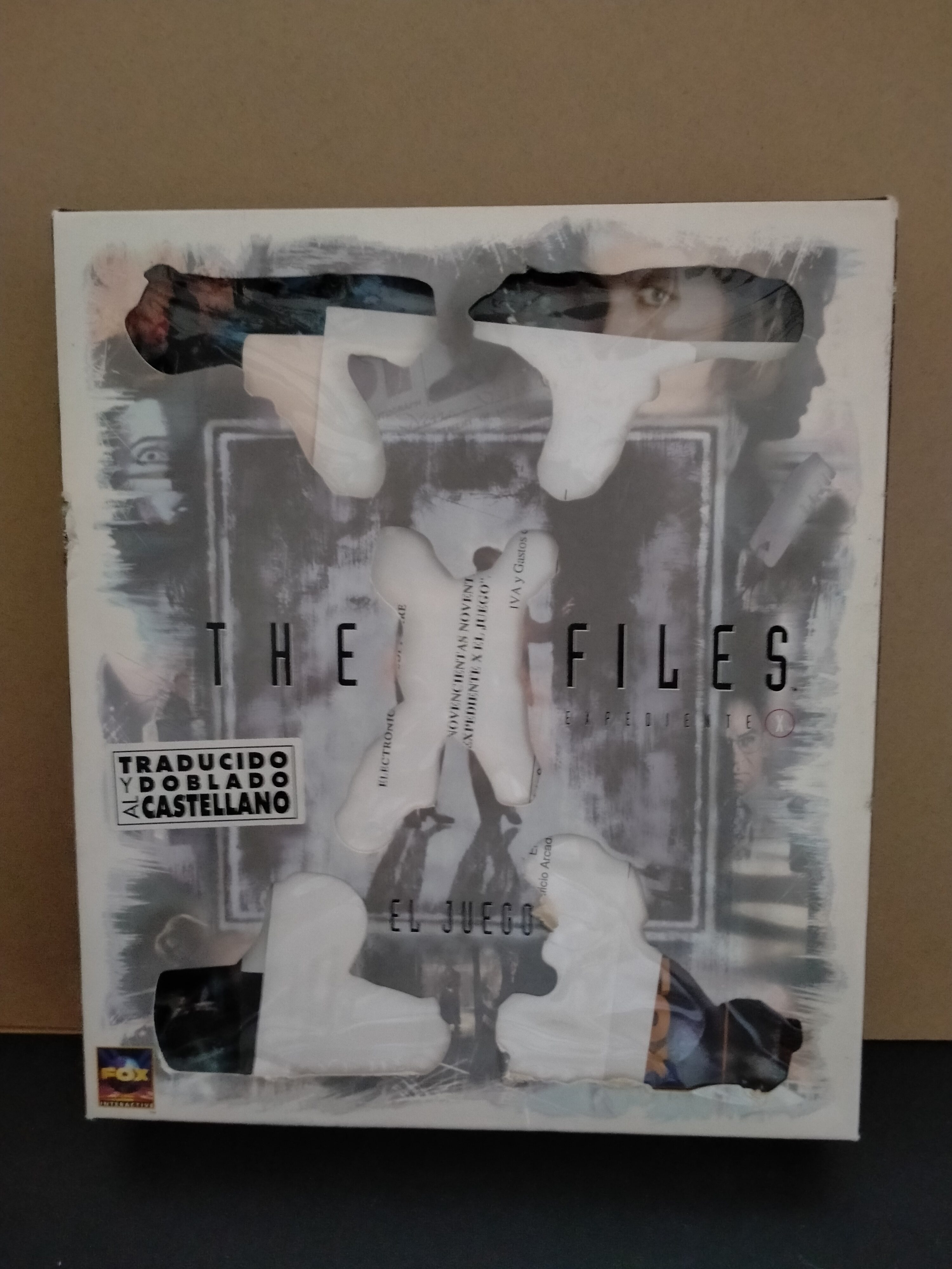 Edición física de The X-Files: The Game