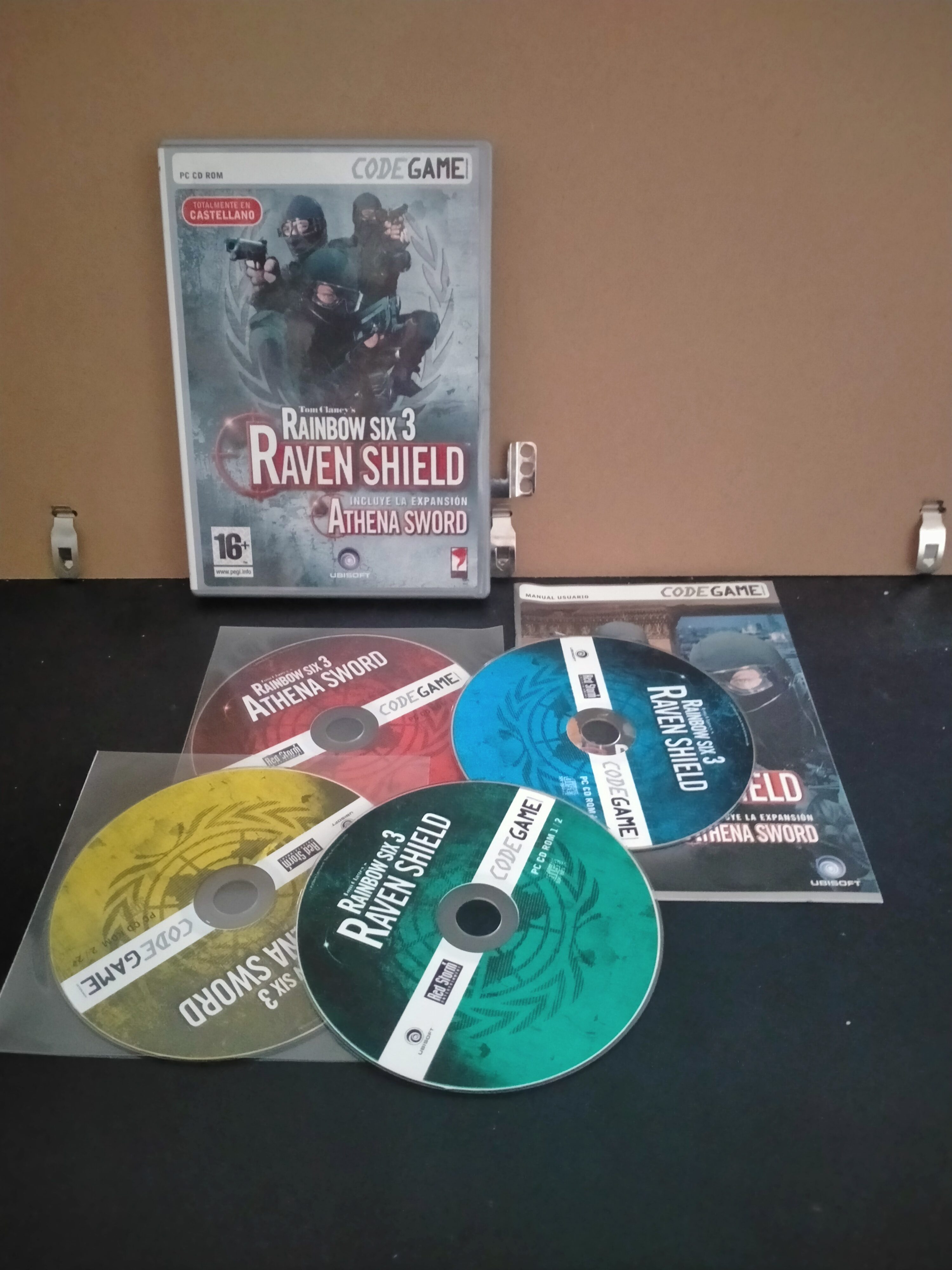 Edición física de Tom Clancy's Rainbow Six 3: Raven Shield