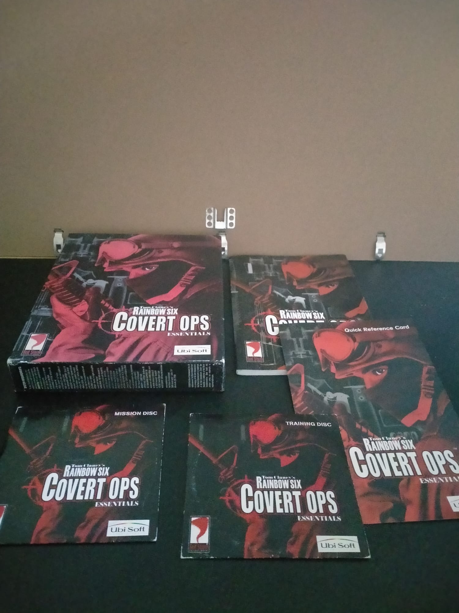 Tom Clancy's Rainbow Six: Covert Ops Essentials