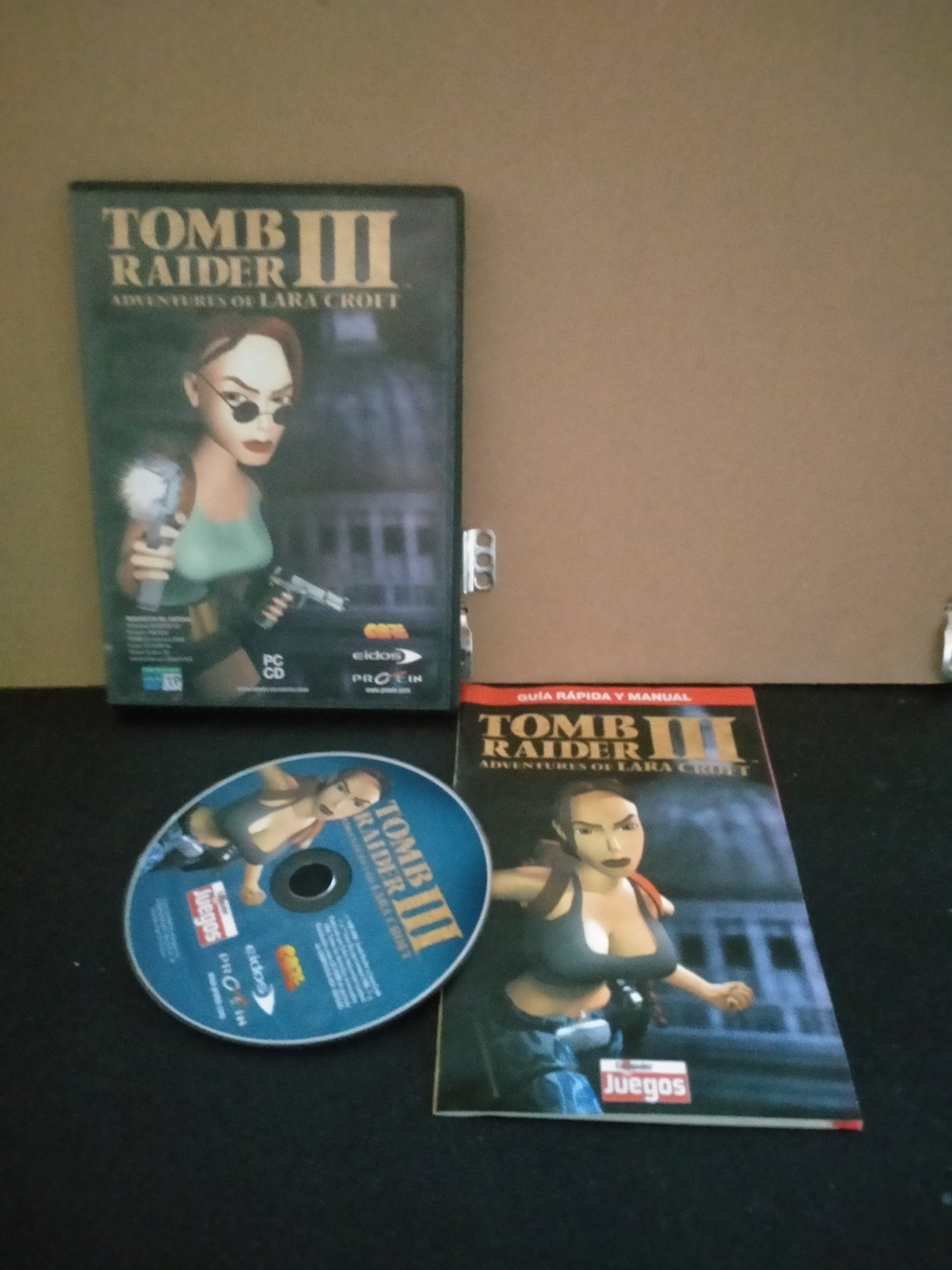 Edición física de Tomb raider III