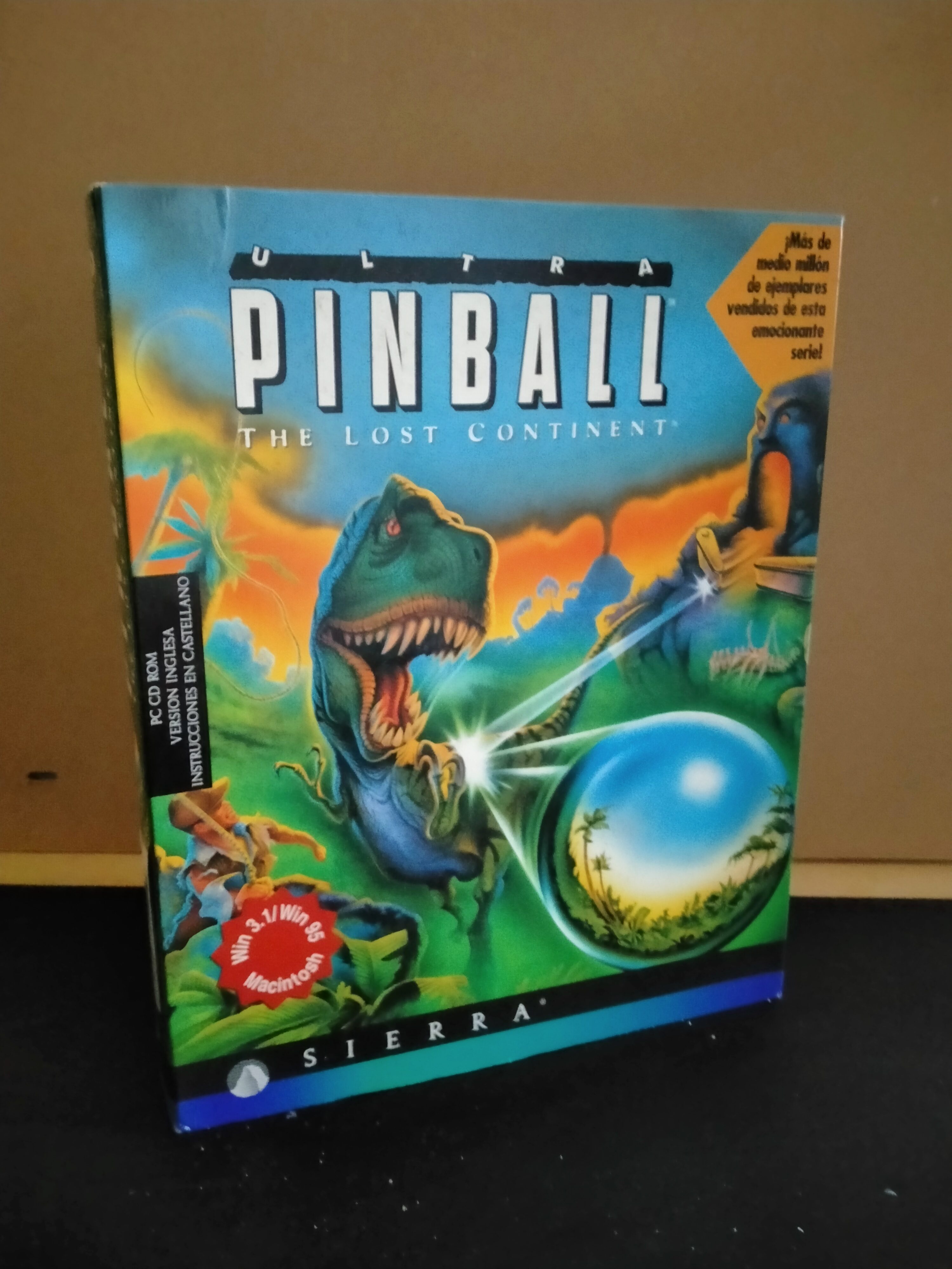 Edición física de Ultra Pinball: The Lost Continent