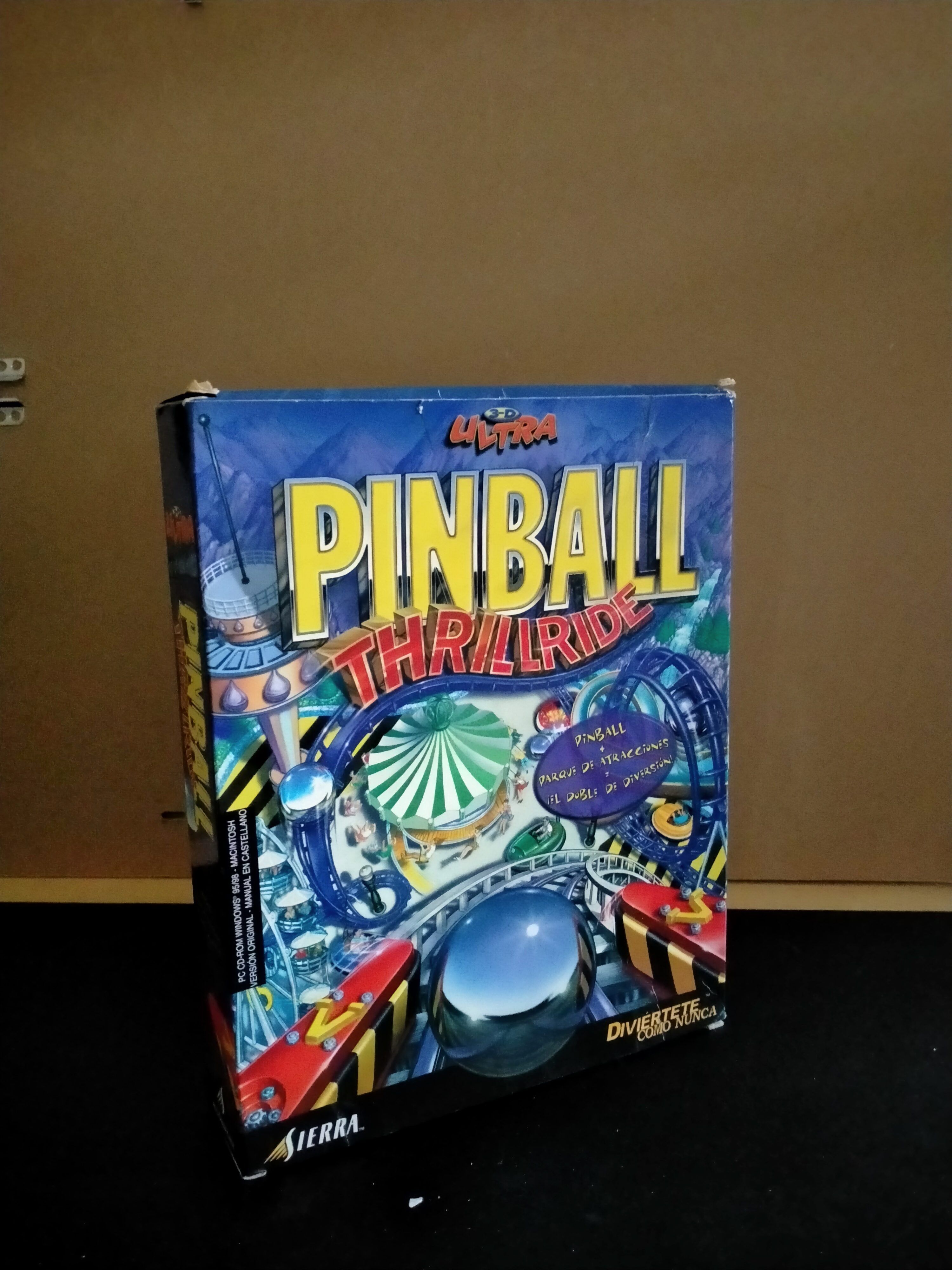 Edición física de Ultra Pinball: Thrillride