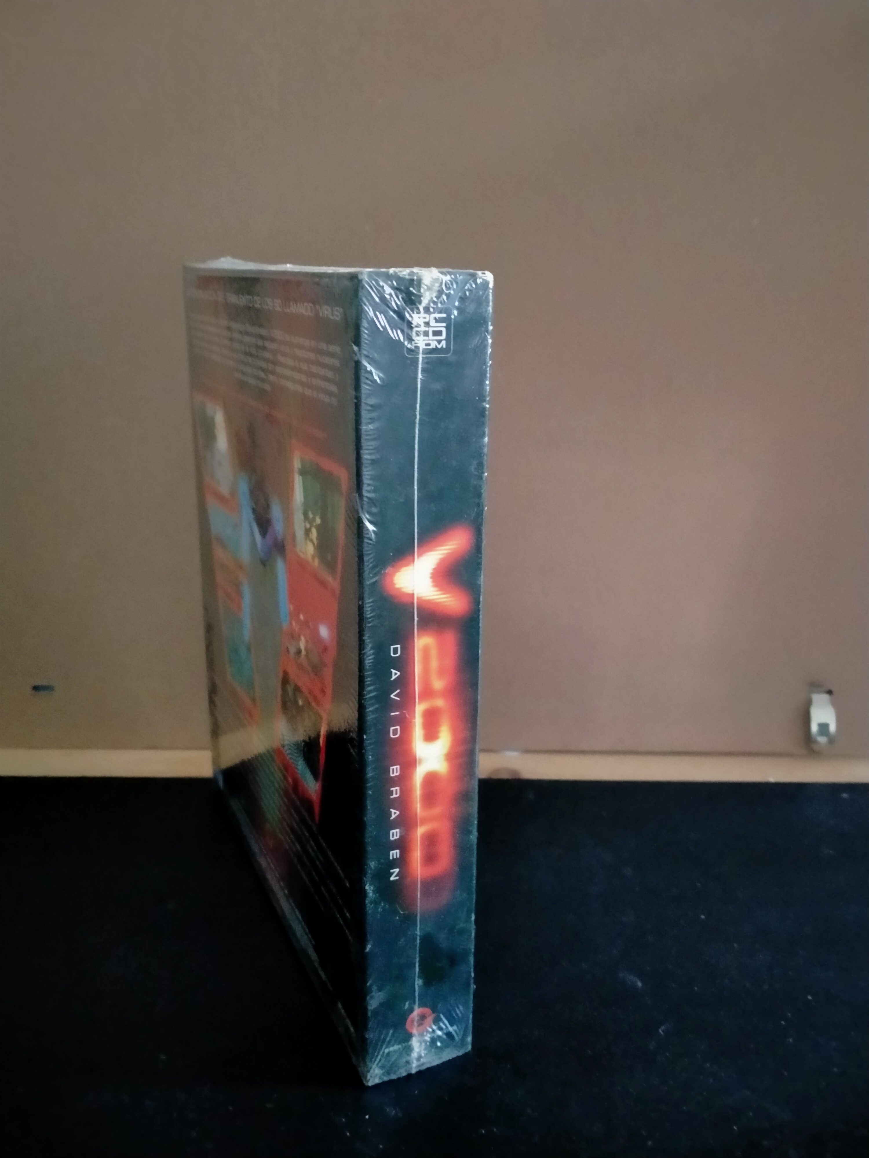 V2000