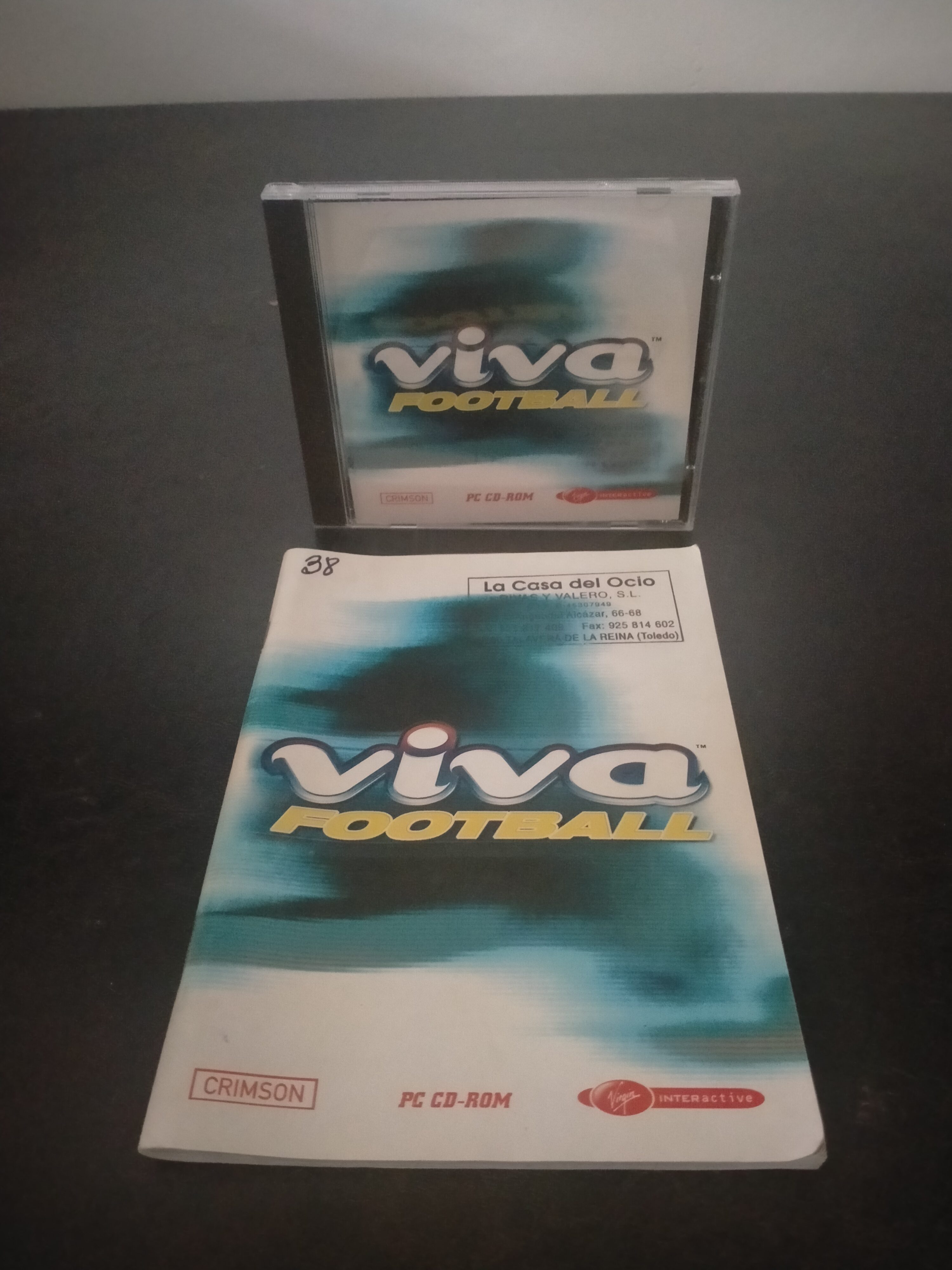 Portada de Viva Football, formato Jewel Case, para Windows 95, Windows 98