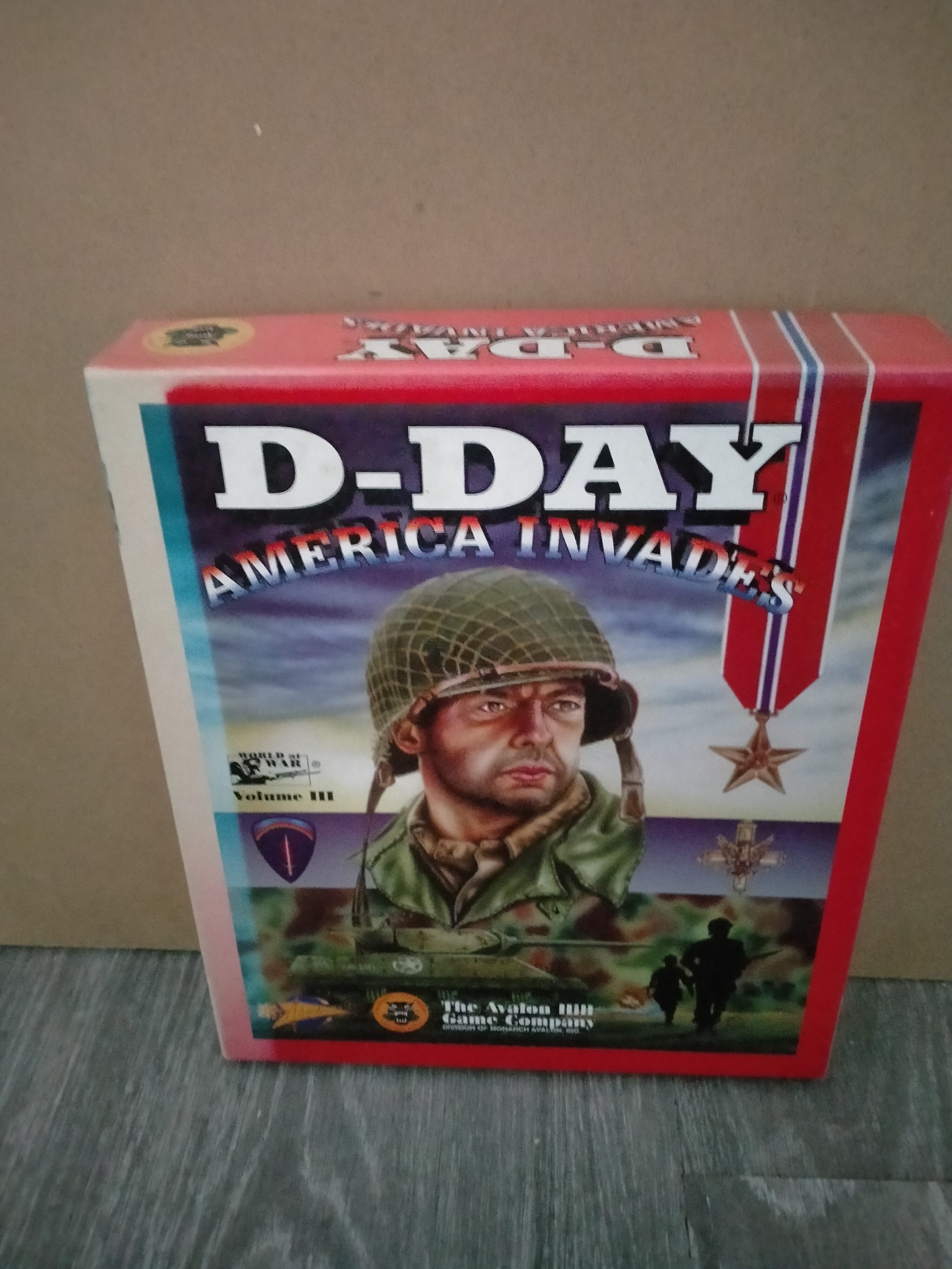 Edición física de World at War: D-Day – America Invades (Volume III)